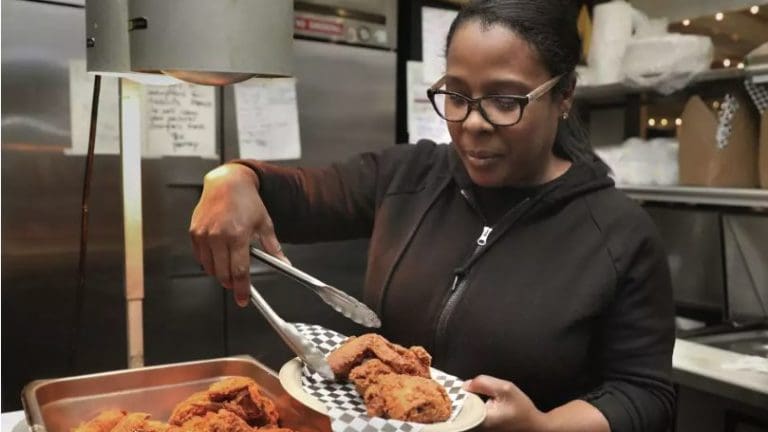 Soul food star brings top fried chicken to new S.F. restaurant